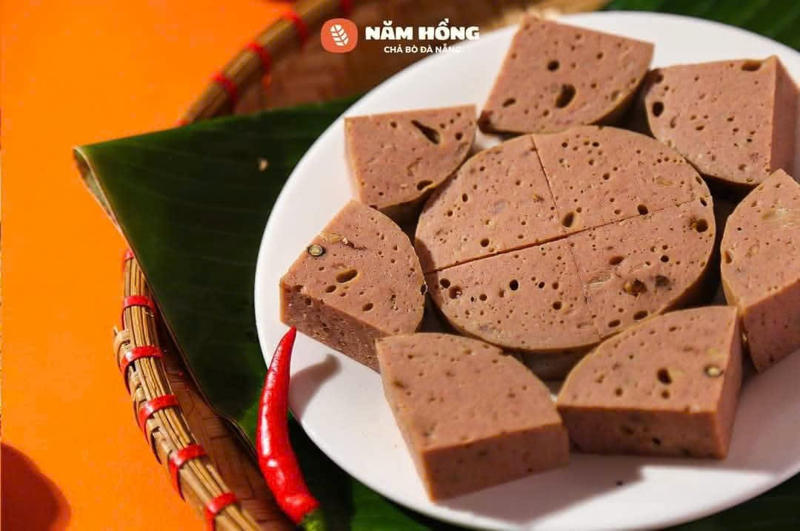 Chả b&ograve; Năm Hồng c&oacute; vị ngọt đậm đ&agrave; tự nhi&ecirc;n h&ograve;a quyện c&ugrave;ng ti&ecirc;u sọ thơm nồng